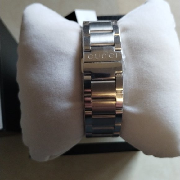 Gucci G-CHRONO WATCH, 44MM YA101204 NO LOW BALL OFFERS! THIS IS PRICED TO SALE! - Picture 8 of 12